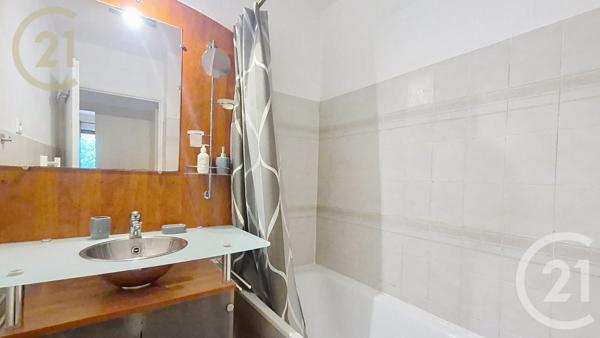 Appartement F2 à vendre  2 pièces - 37,82 m 2   CANNES  - 06