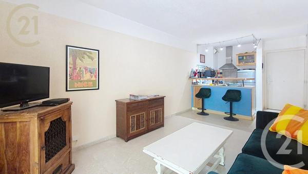 Appartement F2 à vendre  2 pièces - 37,82 m 2   CANNES  - 06