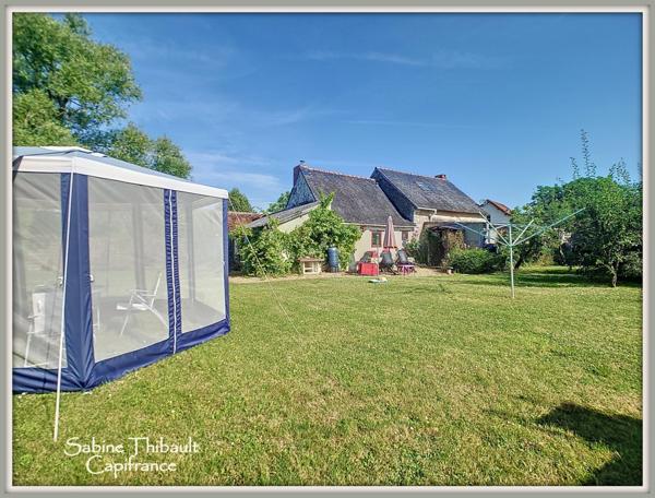 Dpt Maine-et-Loire (49) à vendre Noyant maison 4 pièces (129 m2) + gîte 3 pièces (77 m2) - Terrain : 6122 m2