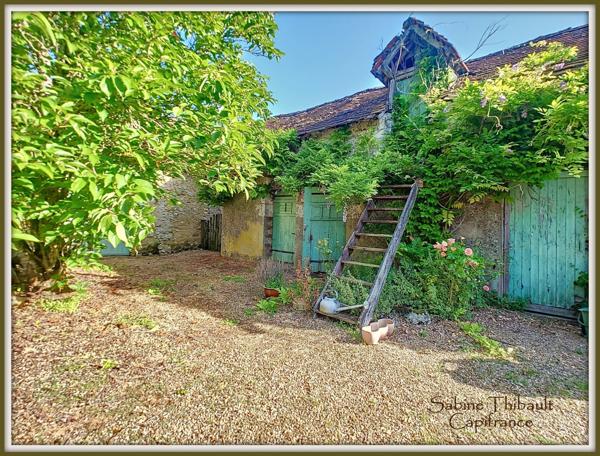 Dpt Maine-et-Loire (49) à vendre Noyant maison 4 pièces (129 m2) + gîte 3 pièces (77 m2) - Terrain : 6122 m2