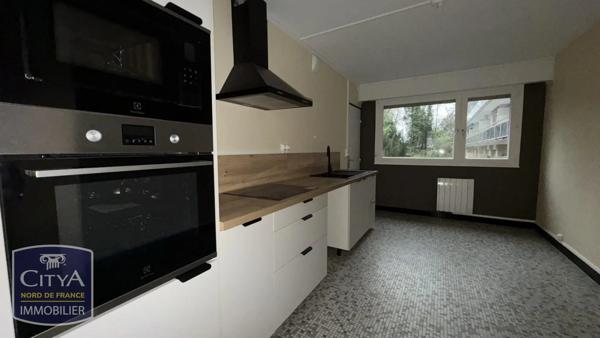 Appartement à louer 2 pièces 66.28m² Valenciennes (59300)
