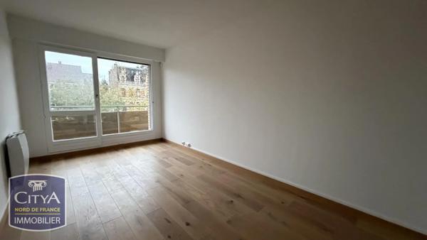 Appartement à louer 2 pièces 66.28m² Valenciennes (59300)