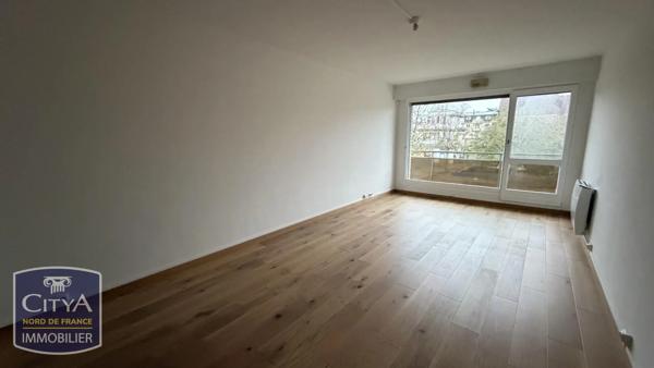 Appartement à louer 2 pièces 66.28m² Valenciennes (59300)