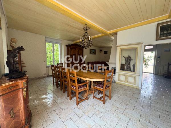 Maison de maître + maison secondaire Sornay