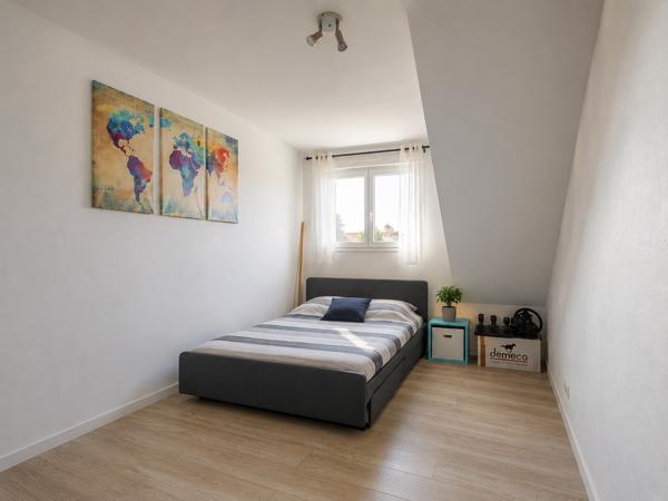 Appartement
         4 pièces
        - 103 m² Exclusivité 312 000 € *