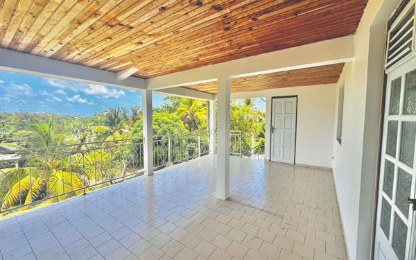 Maison à vendre    10 pièces •  Le Vauclin