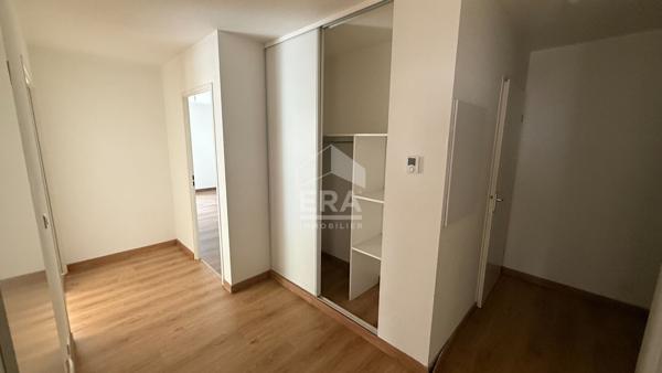 Appartement T4 avec terrasse et deux parkings - Secteur Ouest de Rouen