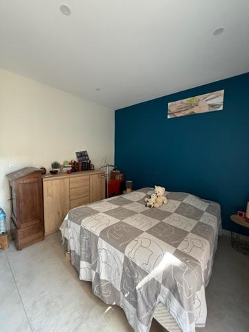 Cadre paisible, grande terrasse en L, appartement moderne