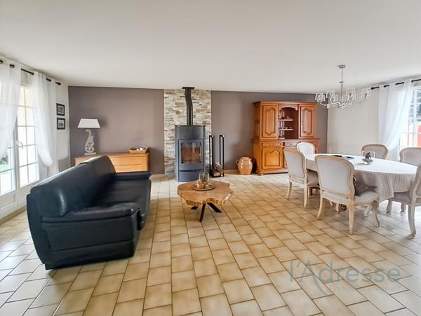 Maison Familiale à Egly, 8 pièces, 150 m2, 4 chambres, bureau/dressing et garage