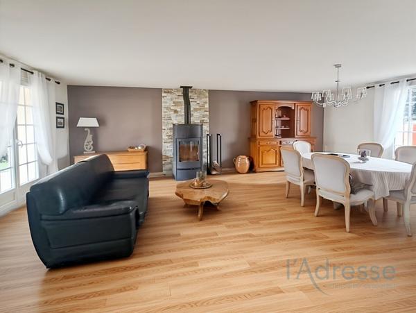 Maison Familiale à Egly, 8 pièces, 150 m2, 4 chambres, bureau/dressing et garage