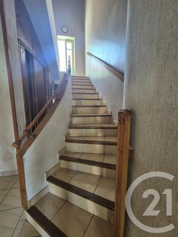 Appartement F5 à vendre  5 pièces - 120 m2 SALON DE PROVENCE - 13