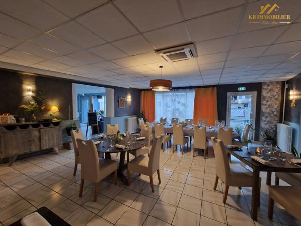 Restaurant, bar à vendre, 193 m² 37 places - Charmes-sur-Rhône 07800