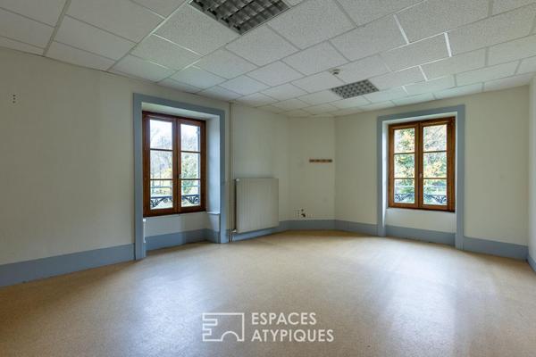 Castel du XVIIe à rénover proche Lons-le-Saunier