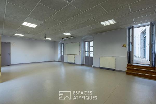 Castel du XVIIe à rénover proche Lons-le-Saunier