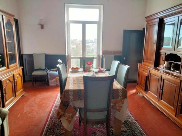 maison dans le site historique de Thouars près du Chateau avec la vue sur le pont des Chouans