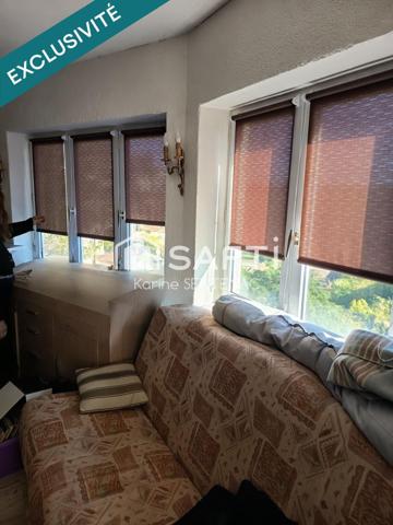 maison dans le site historique de Thouars près du Chateau avec la vue sur le pont des Chouans