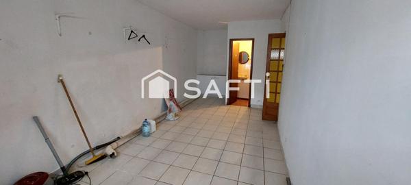 Très belle bâtisse, 5 chambres, garage