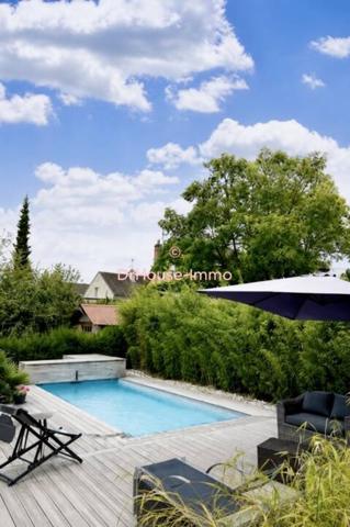 Maison à vendre 9 pièces de 365 m²