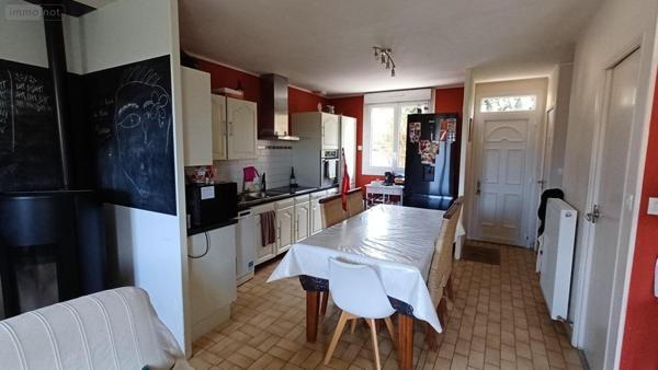 Pavillon à vendre à Trangé dans la Sarthe (72650), ref : MHA788