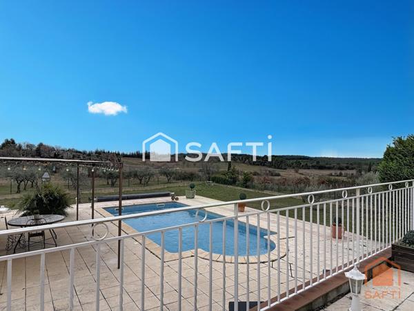 Villa 140m² sur 2552m² de terrain clos avec piscine