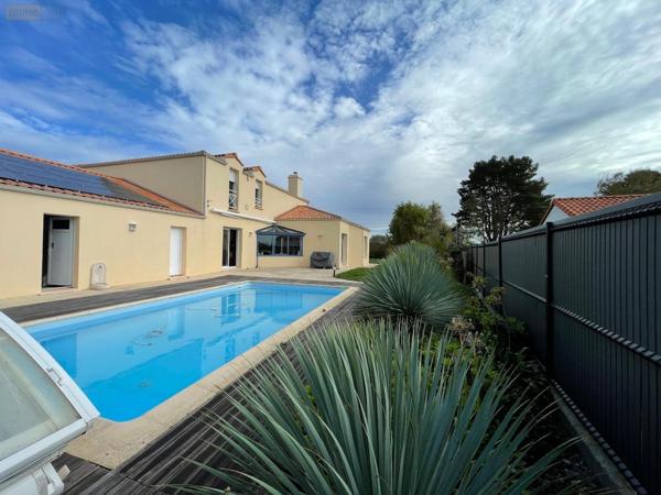 Villa à vendre à Saint-Léger-les-Vignes en Loire-Atlantique (44710), ref :