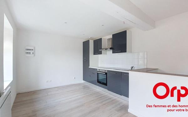 Maison à louer    3 pièces • 56 m2 Ceton