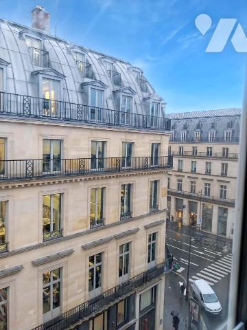 Studio Paris 1er vue dégagée
