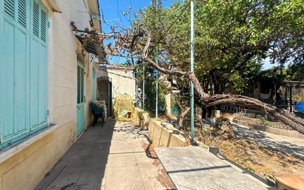 Maison à vendre    5 pièces •  Châteauneuf-les-Martigues