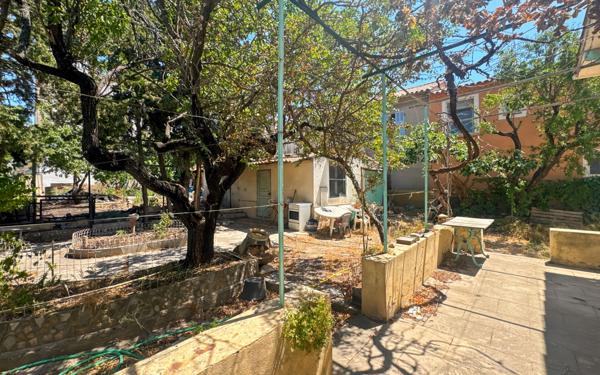 Maison à vendre    5 pièces •  Châteauneuf-les-Martigues