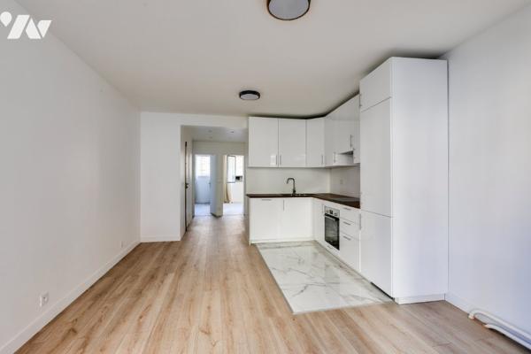 Au 1er étage, avec ascenseur, appartement de 2/3 pièces de 48,49 m², terrasse de 7,72 m². Bon état.