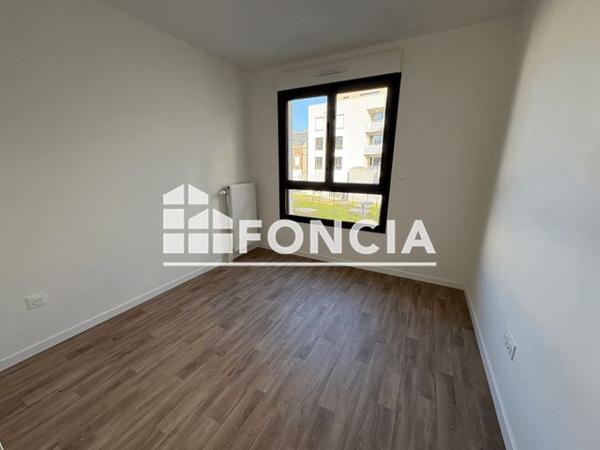 Location Appartement 3 pièces 76.53 m² - Sotteville Les Rouen 76300