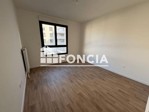 Location Appartement 3 pièces 76.53 m² - Sotteville Les Rouen 76300