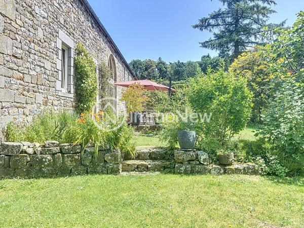 BELLE MAISON MITOYENNE 158 M2 DANS UN CADRE EXCEPTIONNEL