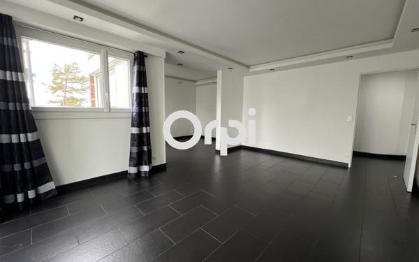 Appartement à vendre    3 pièces • 70,34 m2 Maurepas