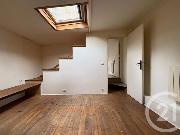 Appartement F2 à vendre  2 pièces - 22,41 m 2   LA PLAINE ST DENIS  - 93