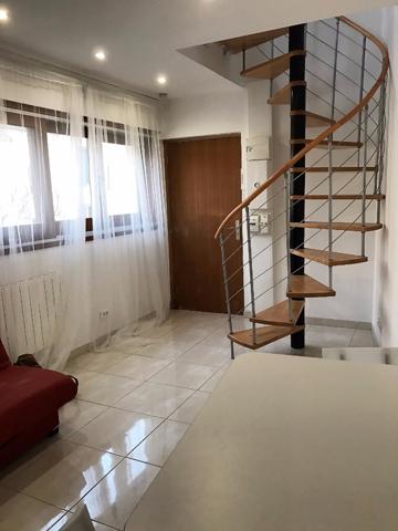 Vanves (92170) 2 Pièces en duplex à la limite du 15 ème