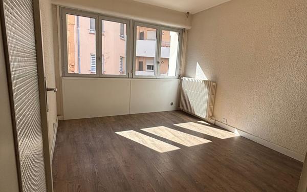 Appartement à vendre    1 pièce • 21,25 m2 Toulouse