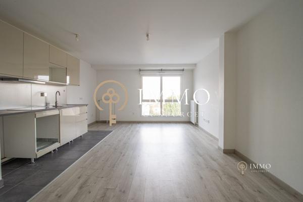 Apt 2 pièces 48m2 REPUBLIQUE