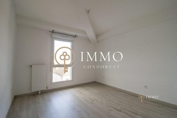 Apt 2 pièces 48m2 REPUBLIQUE