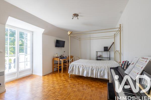 Maison à vendre 5 pièces 190 m² La Chapelle-Hugon