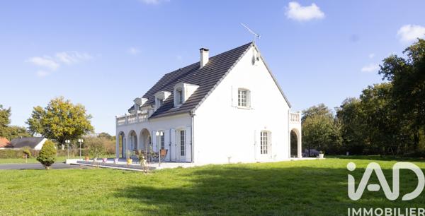 Maison à vendre 5 pièces 190 m² La Chapelle-Hugon