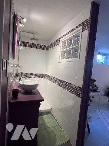 CAEN - RIVE GAUCHE - Charmante maison sur sous sol - 3 chambres - Terrain