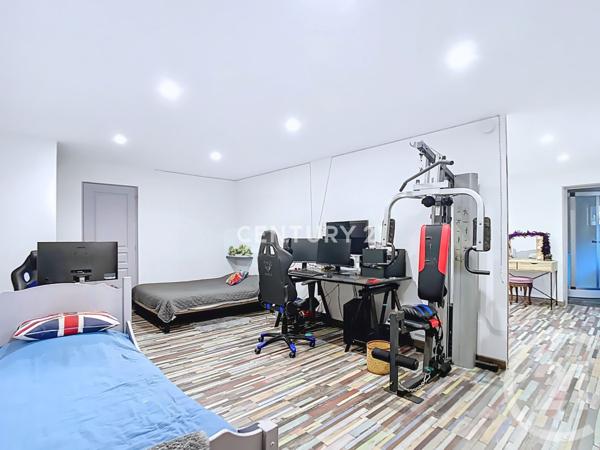 Maison à vendre  6 pièces - 157,26 m2 ST ZACHARIE - 83