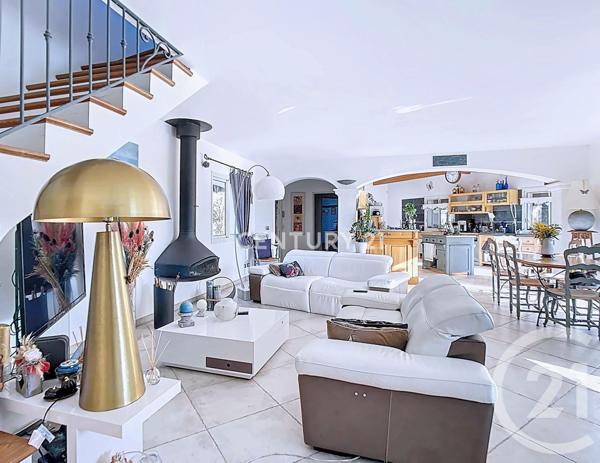 Maison à vendre  6 pièces - 157,26 m2 ST ZACHARIE - 83