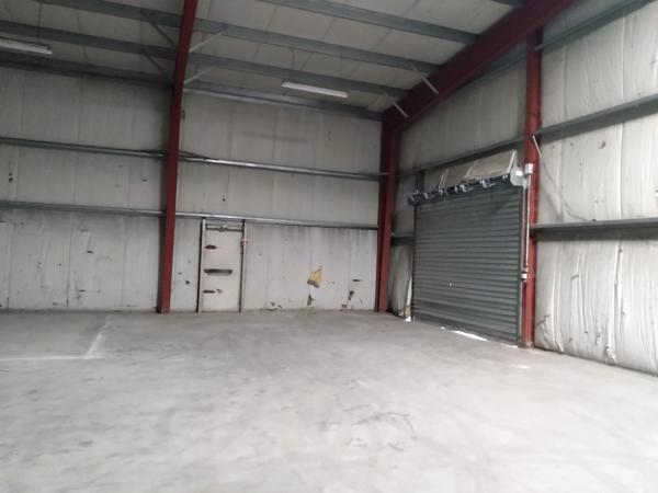 Dpt Isère (38), à vendre VOIRON Locaux d'activités 1330 m²