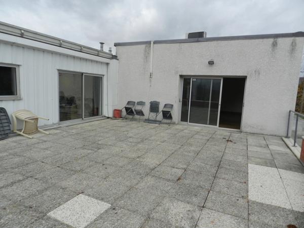 Dpt Isère (38), à vendre VOIRON Locaux d'activités 1330 m²