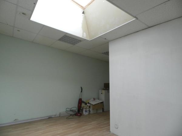 Dpt Isère (38), à vendre VOIRON Locaux d'activités 1330 m²