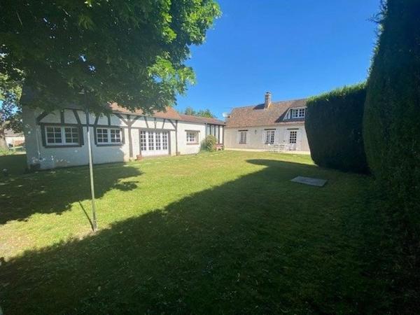 Maison10 Pièces 270 m²à Vexin-Sur-Epte (27)