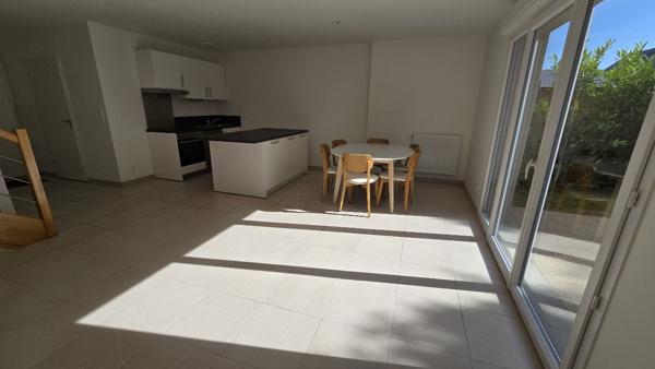 Maison T4 avec garage et jardin