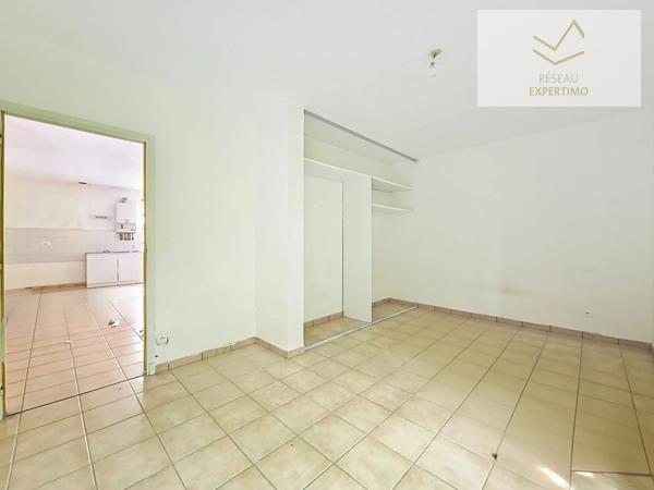 Cassagnes-Bégonhès (12120) RARE ! Micro-immeuble rentable à Cassagnes-Bégonhès – 230 m² – 3 logements